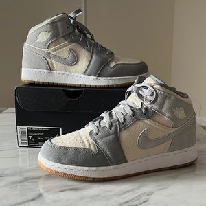 AIR JORDAN 1 SE COCONUT MILK